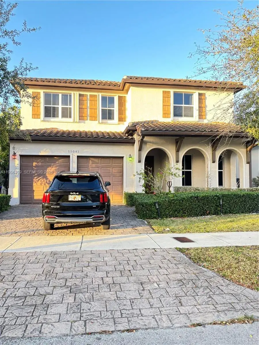 5 bedroom 3 bath Residential for sale at 15041 SW 177th Ter, Miami FL 33187
