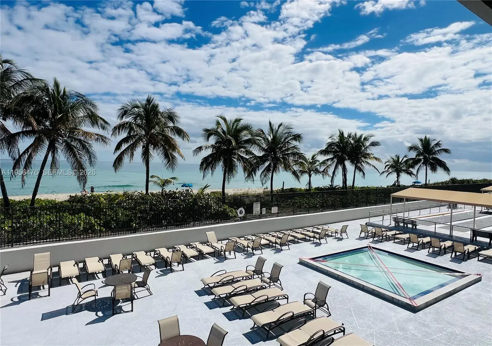 1 bedroom 1 bath Residential for sale at 1980 S Ocean Dr # 9M, Hallandale Beach FL 33009