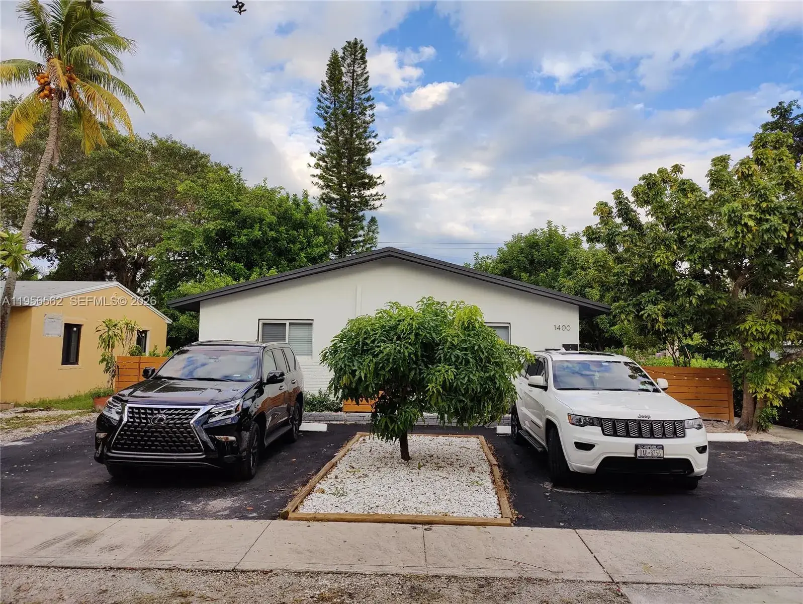 2 bedroom 2 bath Residential Lease for rent at 1400 NW 2nd Ave # B, Fort Lauderdale FL 33311