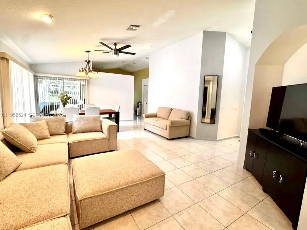 7131 Whitfield Ave, Boynton Beach FL 33437