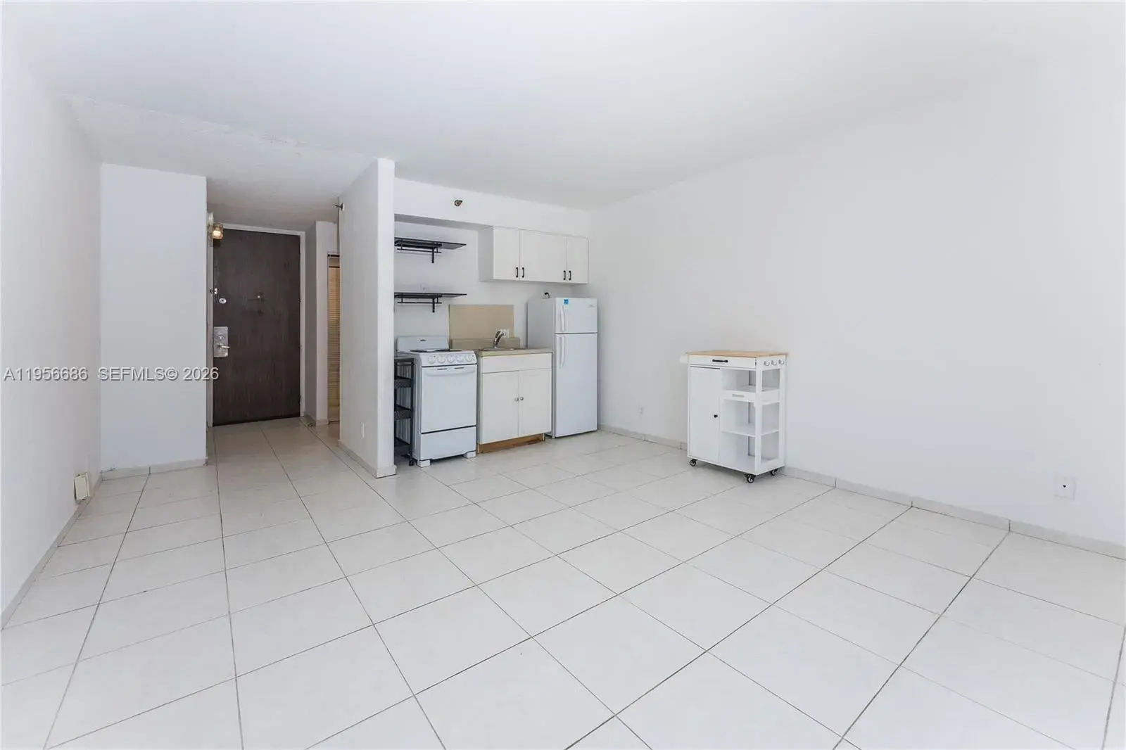 1 bath Residential Lease for rent at 16450 NW 2nd Ave # 103, Miami FL 33169
