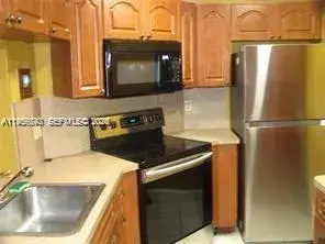 3 bedroom 2 bath Residential for sale at 900 NE 209th Ter # 31, Miami FL 33179