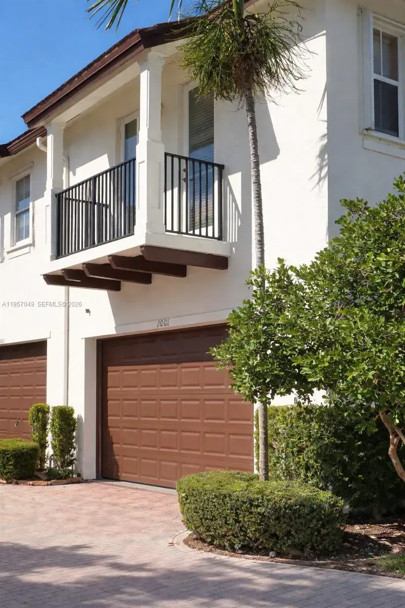 3 bedroom 2 bath Residential for sale at 4760 Mimosa Pl # 1001, Coconut Creek FL 33073
