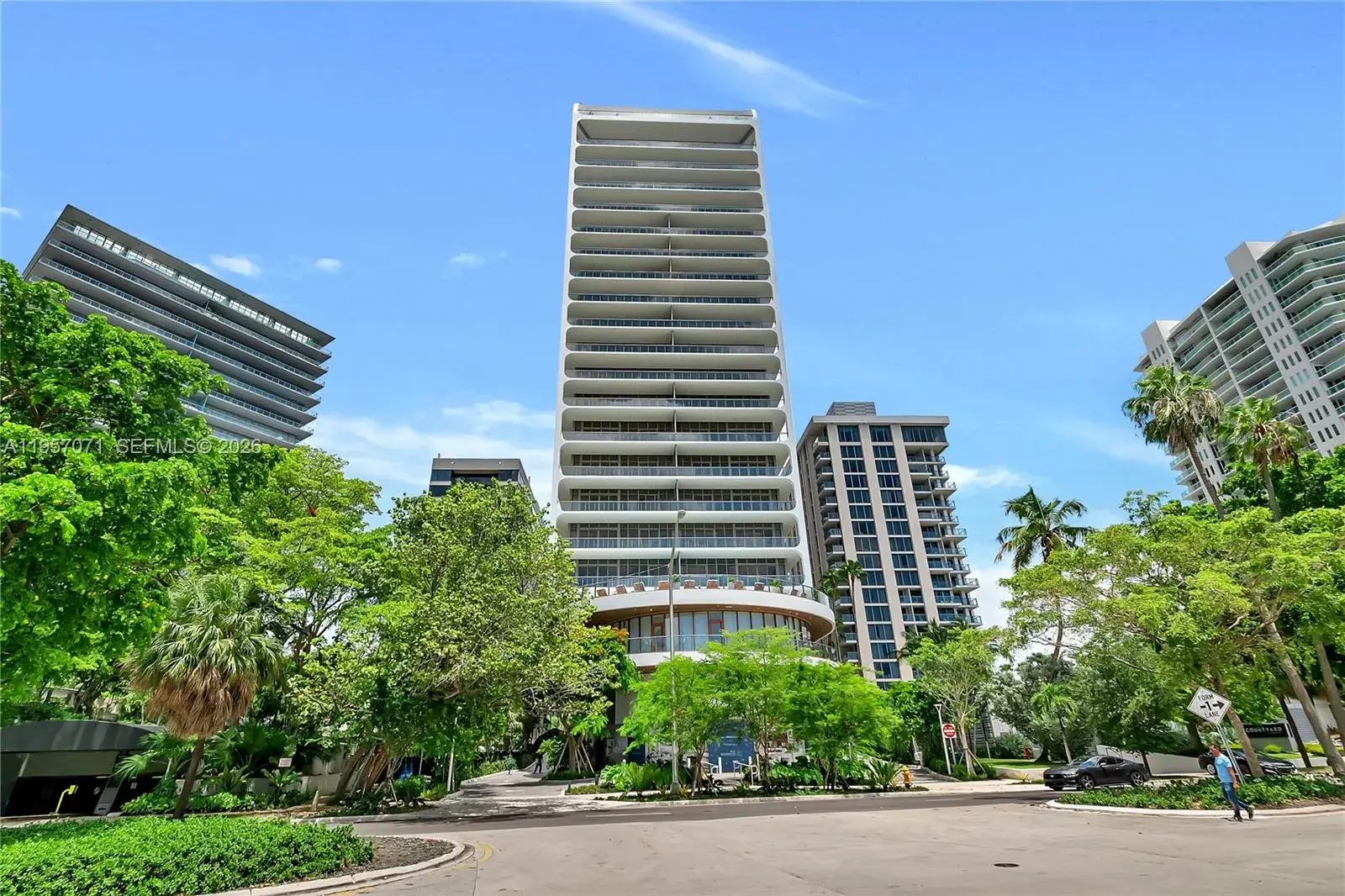1 bedroom 1 bath Residential Lease for rent at 2655 S Bayshore Dr # 1107, Miami FL 33133