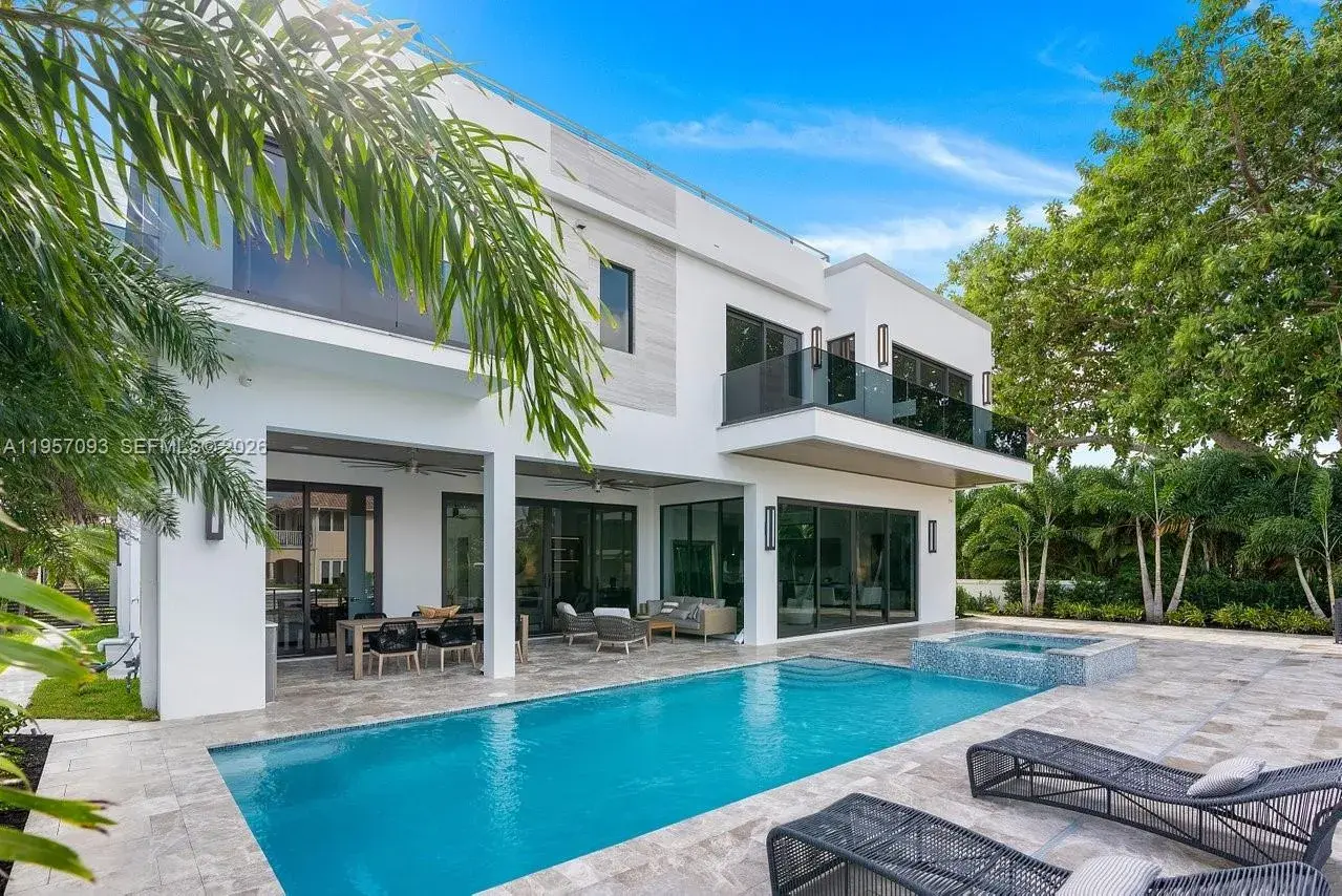 501 Kay Ter, Boca Raton FL 33432