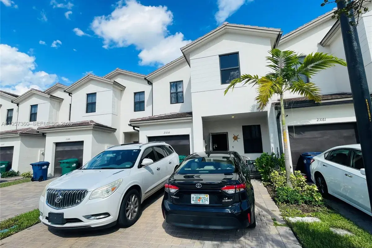 23153 SW 128th Pl, Miami FL 33170