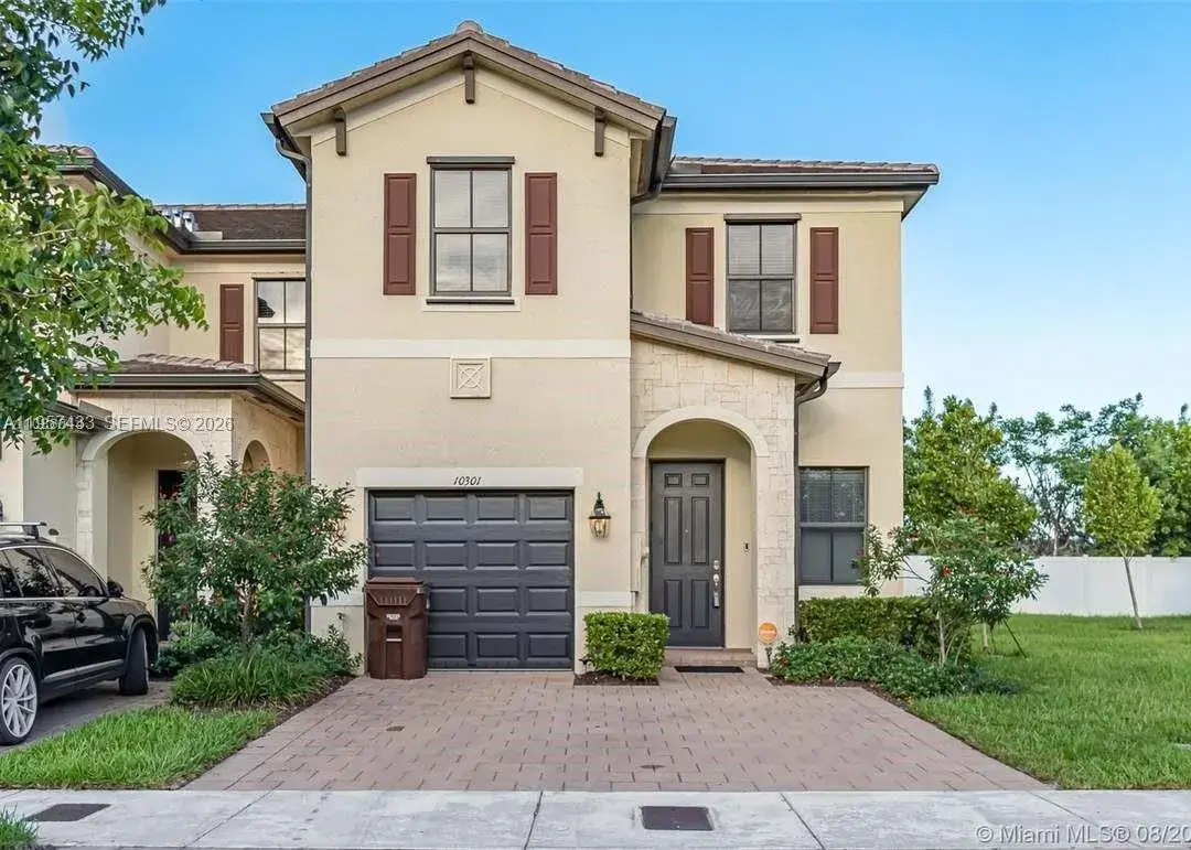 10301 W 32nd Ln, Hialeah FL 33018