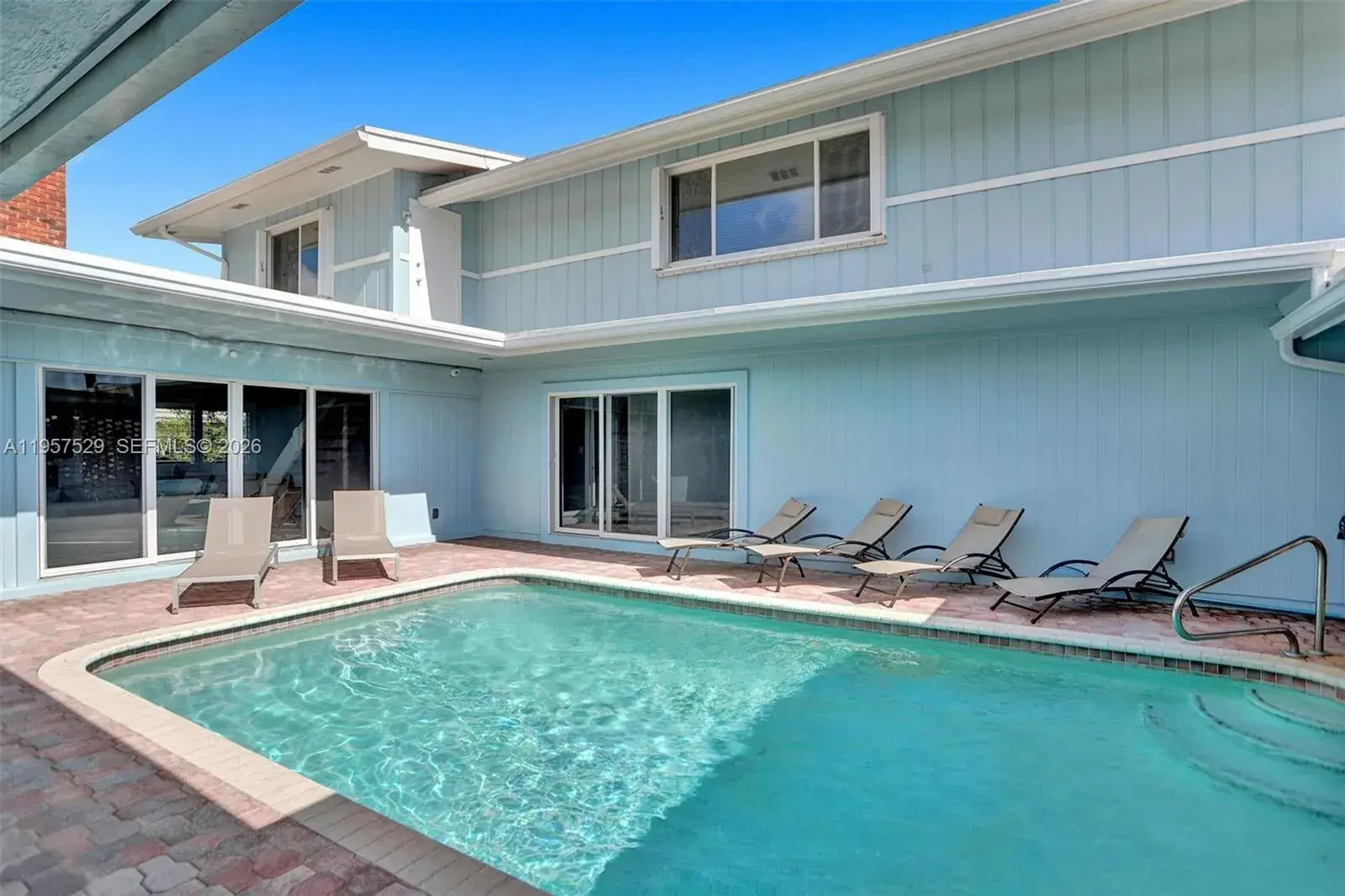 6 bedroom 3 bath Residential for sale at 1341 SE 7th Ave, Pompano Beach FL 33060