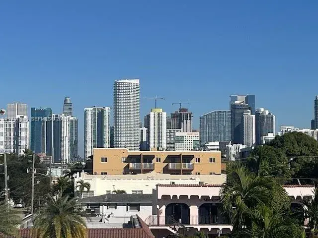 1220 SW 5th St # 21, Miami FL 33135
