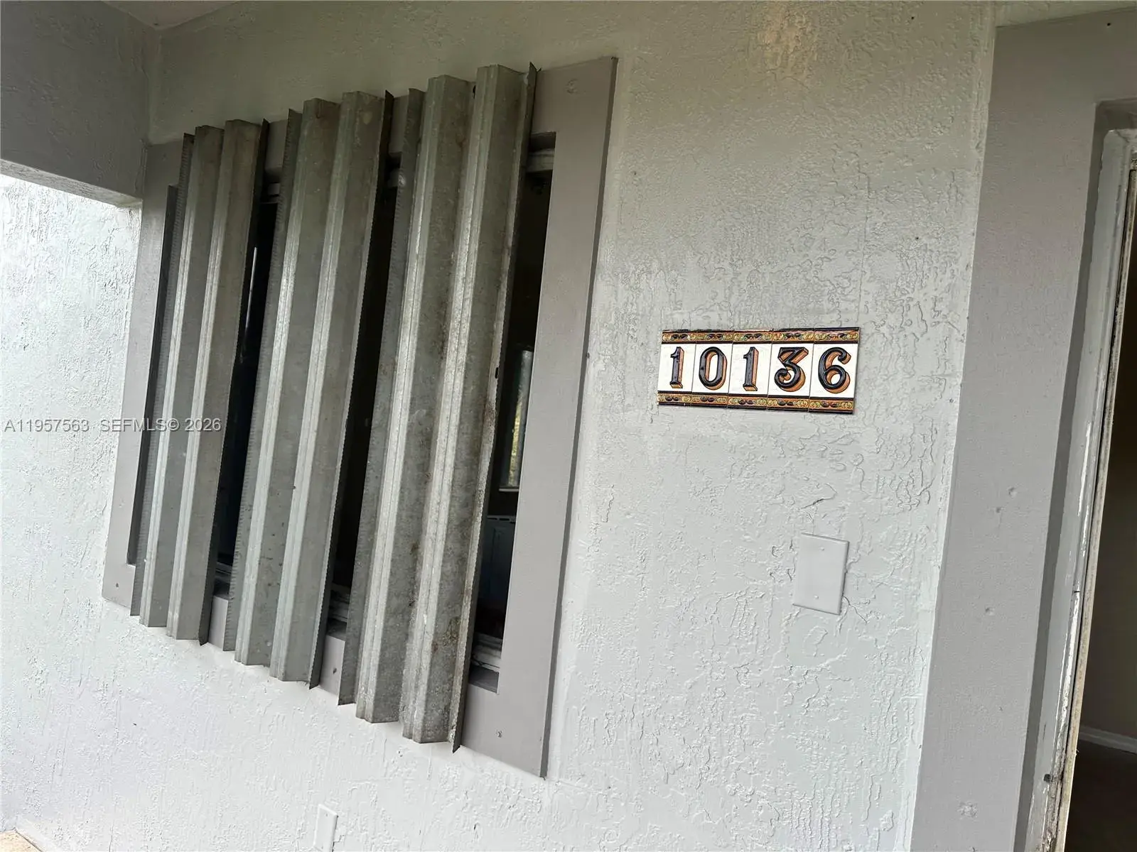10136 E Hibiscus St, Palmetto Bay FL 33157
