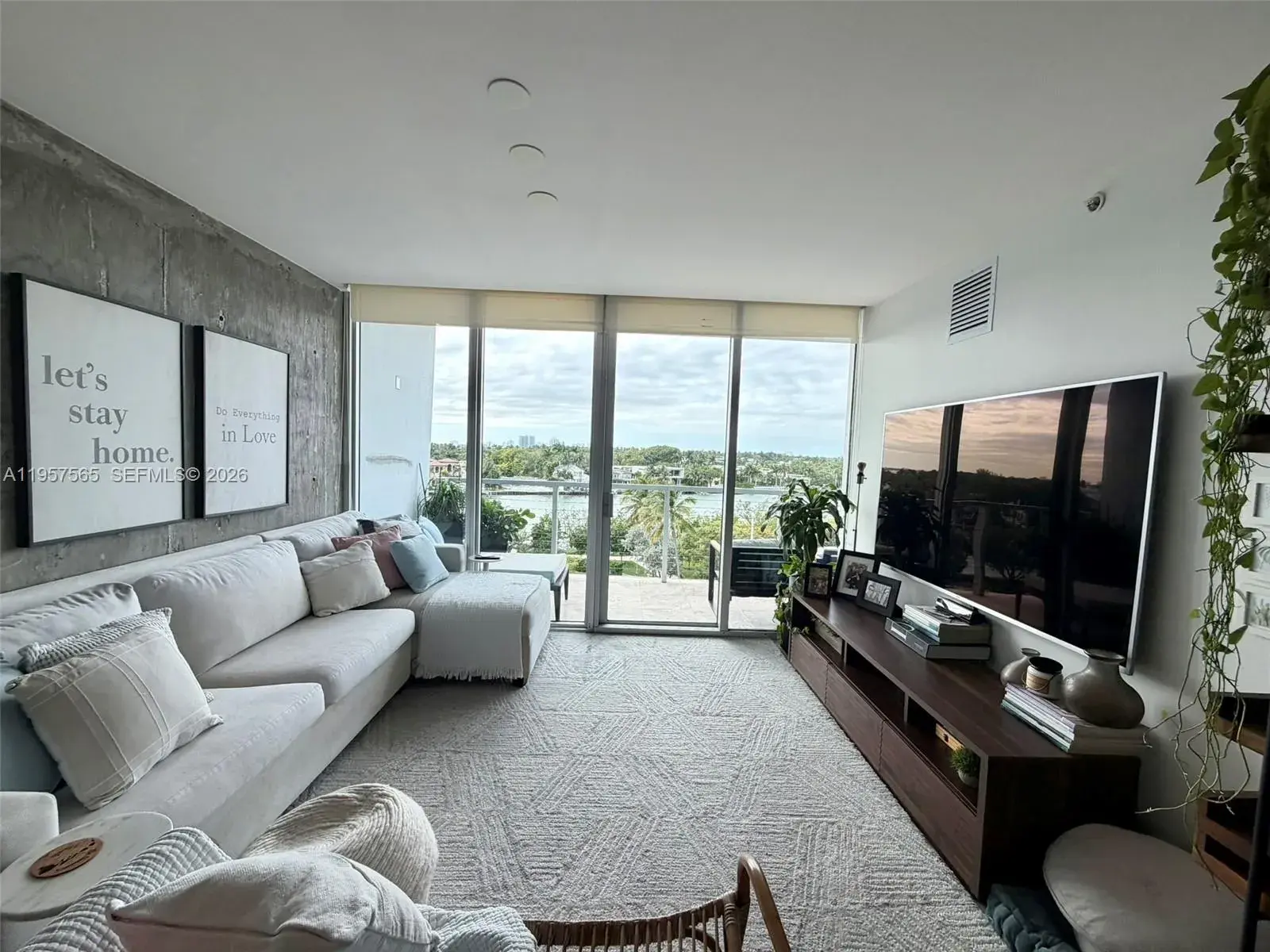 2 bedroom 2 bath Residential for sale at 6305 Indian Creek Dr # 6B, Miami Beach FL 33141
