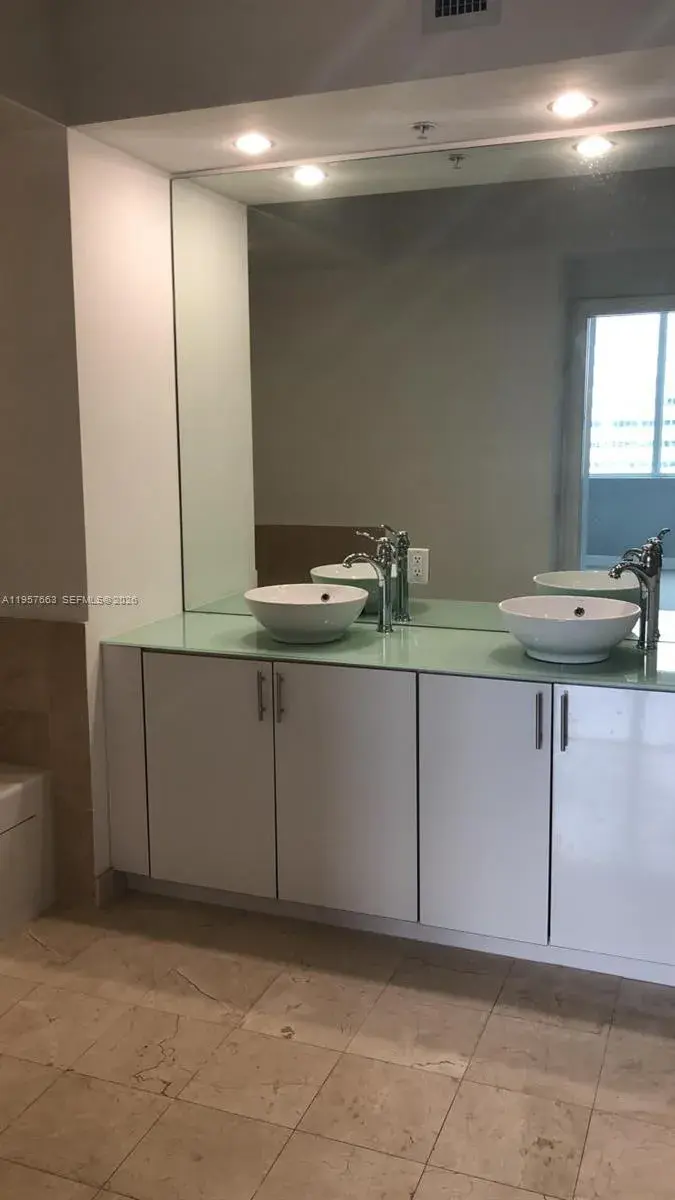 315 NE 3rd Ave # 1005, Fort Lauderdale FL 33301
