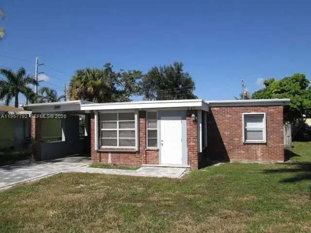 3 bedroom 1 bath Residential Lease for rent at 2127 Wilson St, Hollywood FL 33020