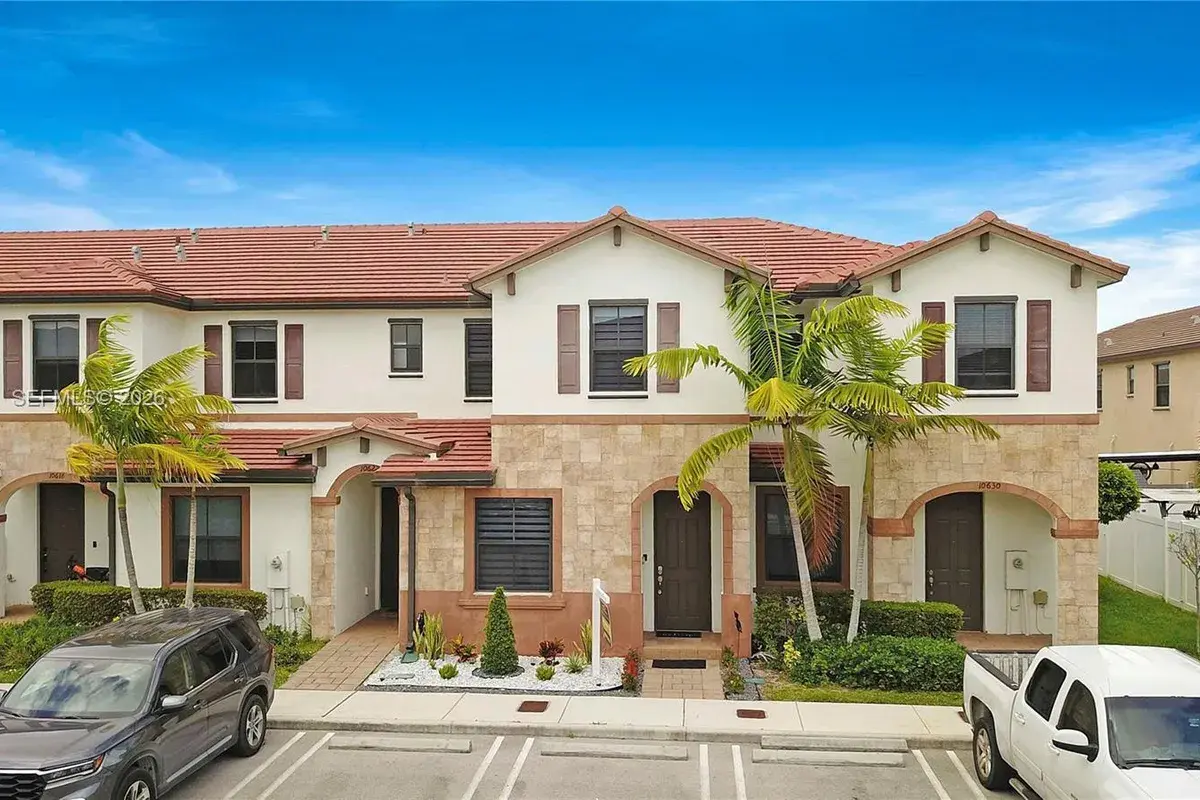 10628 W 33rd Way, Hialeah FL 33018