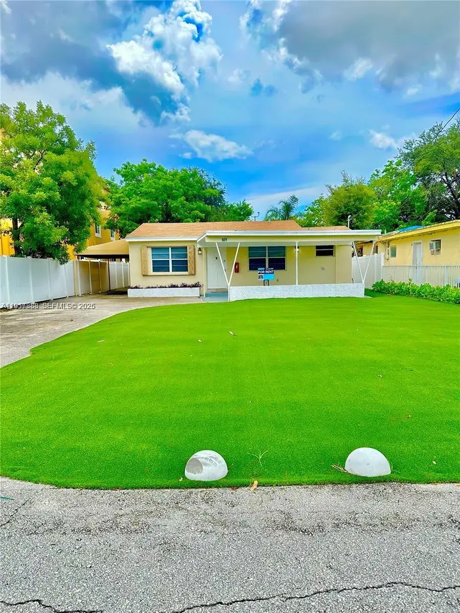 4 bedroom 2 bath Residential for sale at 108 NW 3rd Ave, Hallandale Beach FL 33009