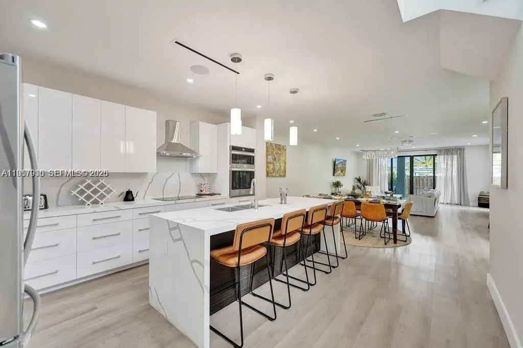 1101 NE 16th Ter, Fort Lauderdale FL 33304
