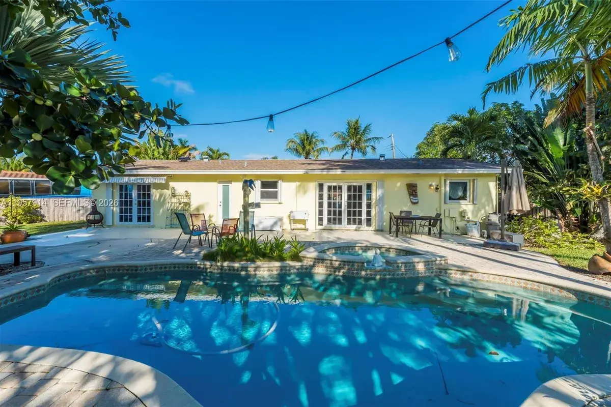 1600 N 28th Ct, Hollywood FL 33020
