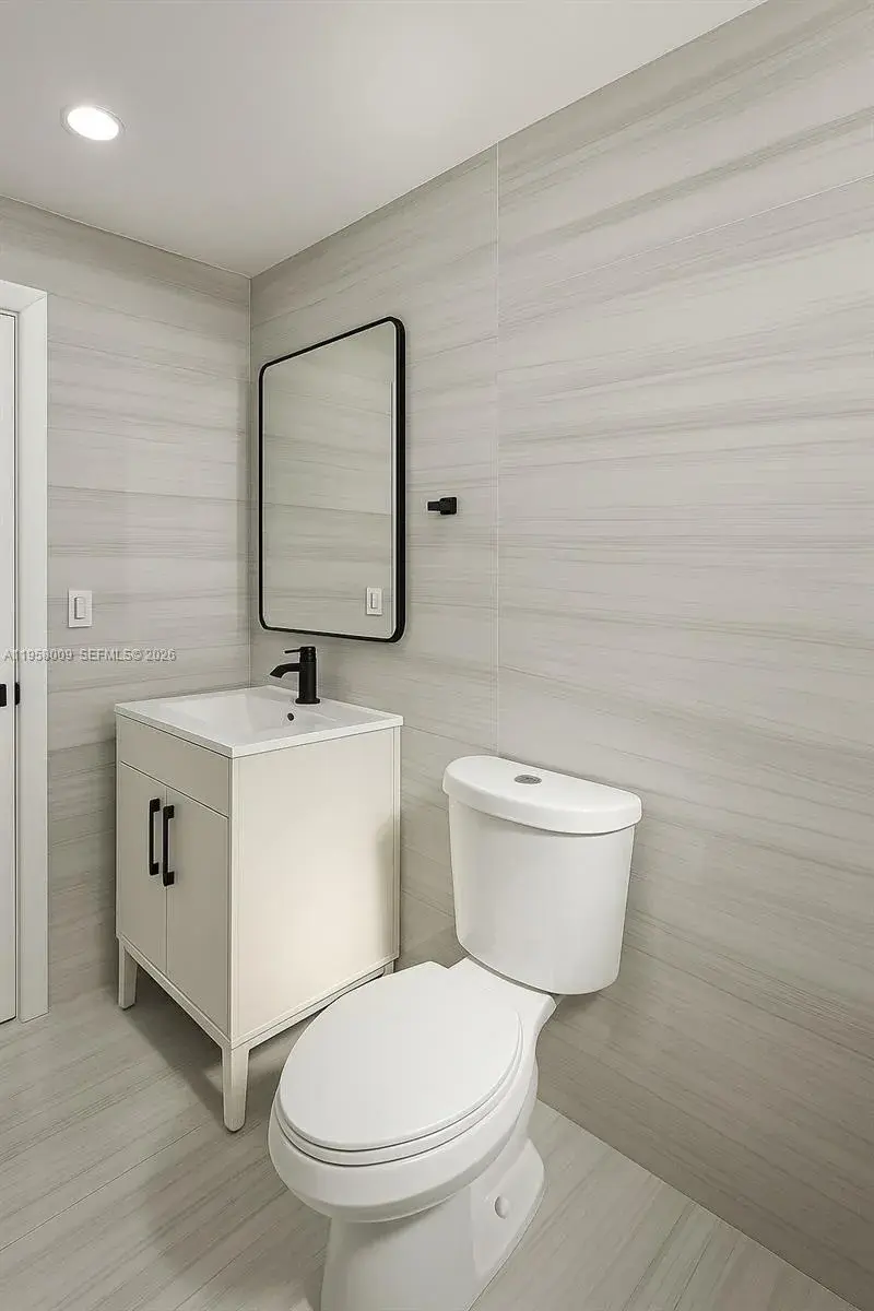 5740 Mayo St # 4, Hollywood FL 33023