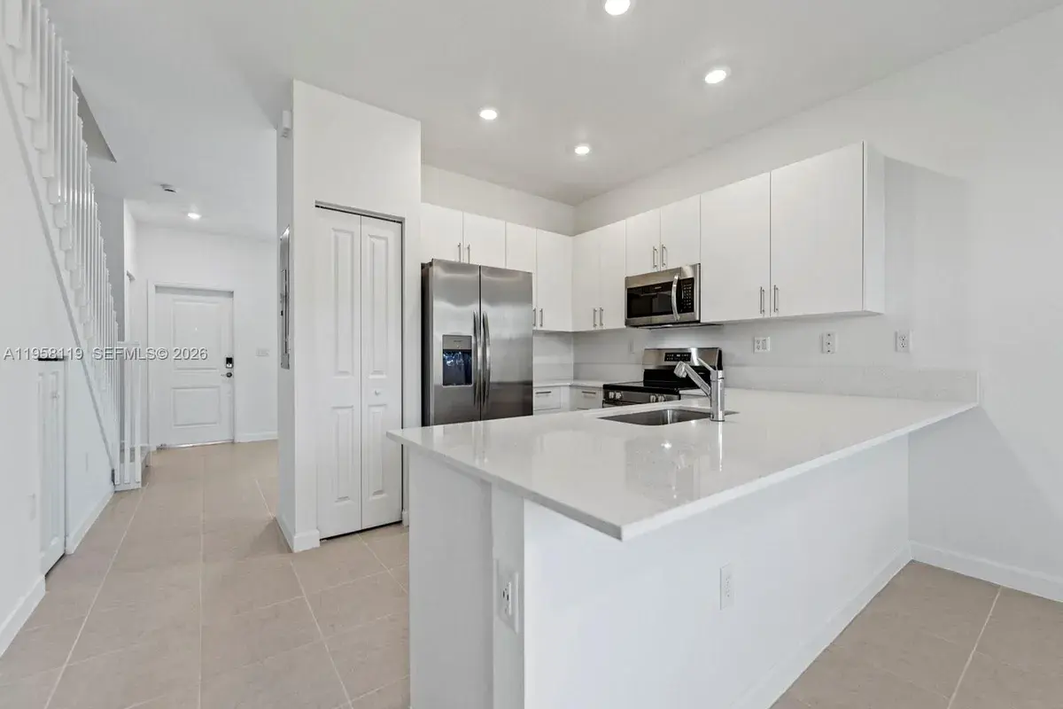 1517 SE 27th Rd, Homestead FL 33035
