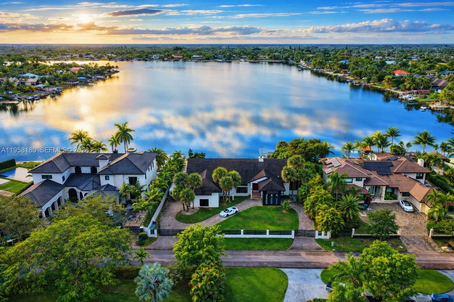 6 bedroom 4 bath Residential for sale at 13724 SW 92nd Ct, Miami FL 33176