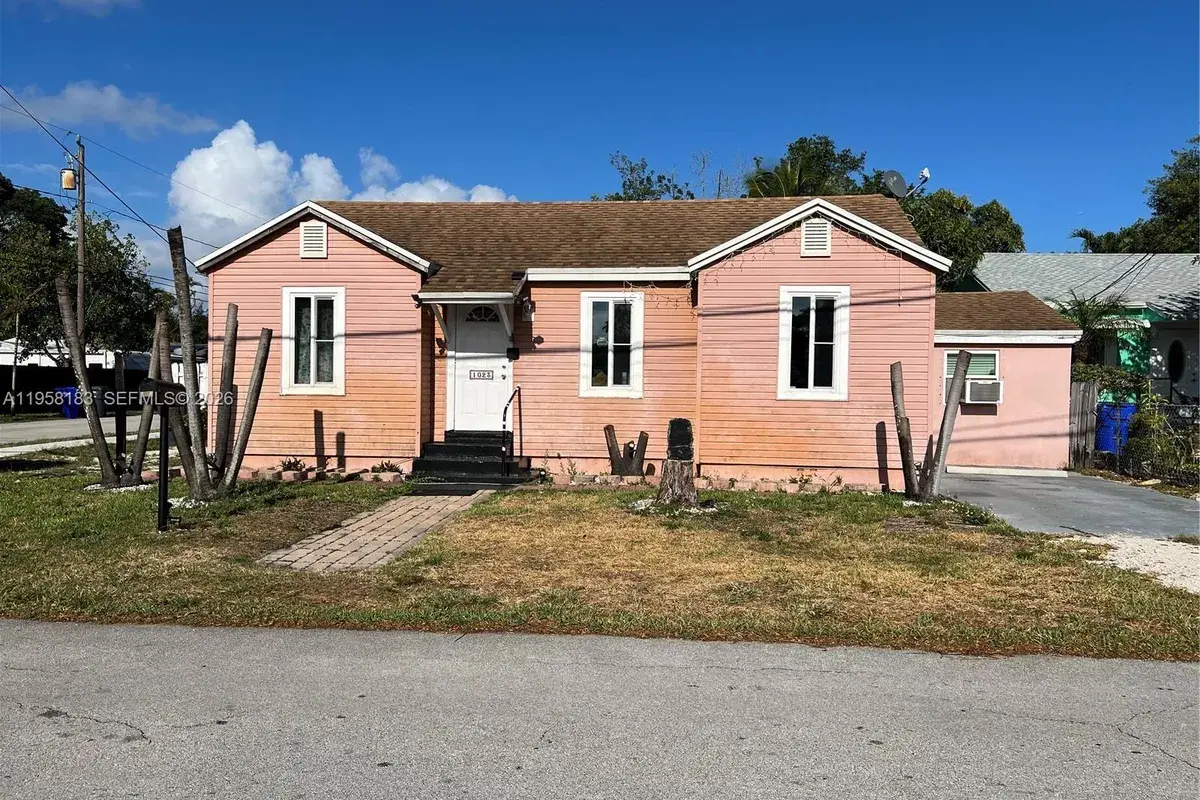 1023 N 25th Ave, Hollywood FL 33020