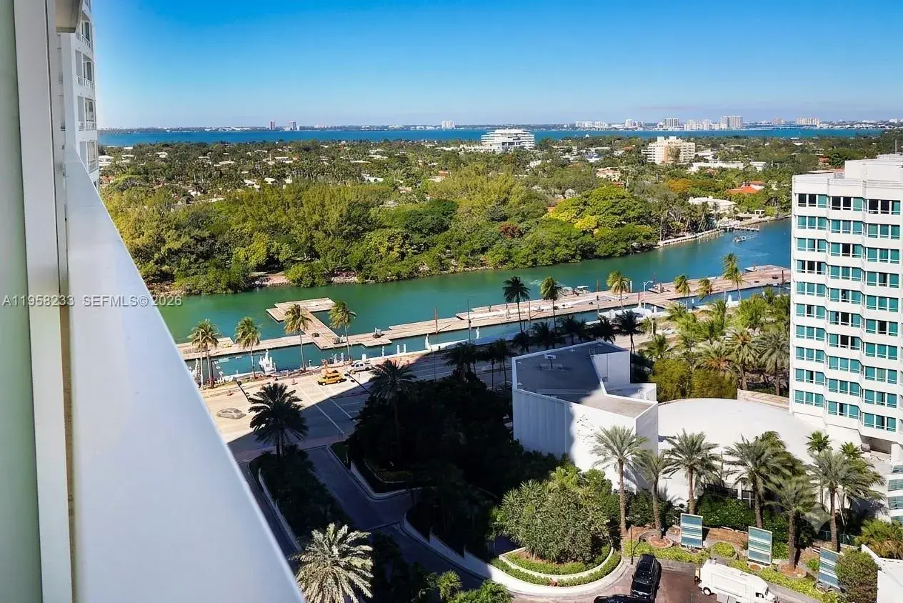 4391 Collins Ave # 1703, Miami Beach FL 33140