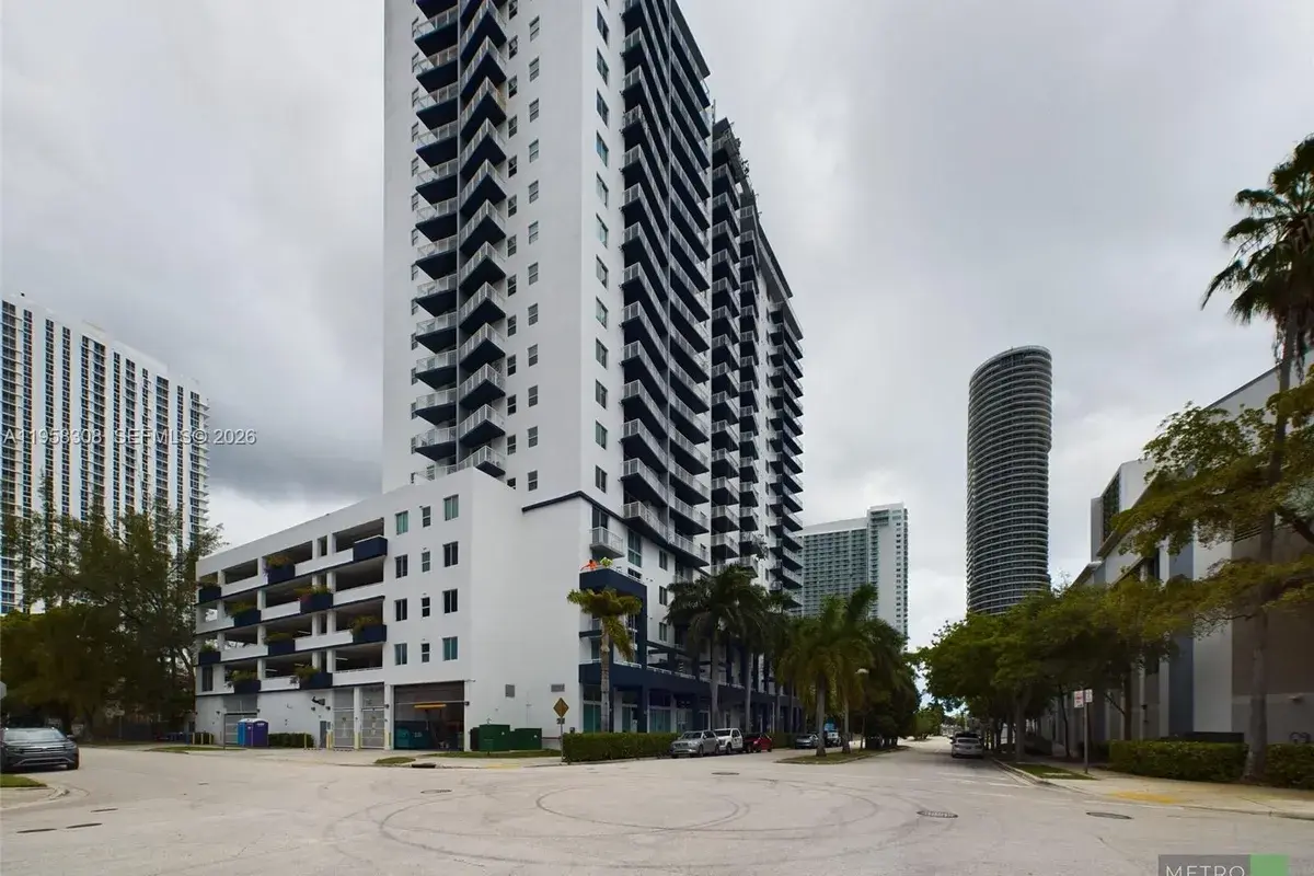 275 NE 18th St # 1404, Miami FL 33132
