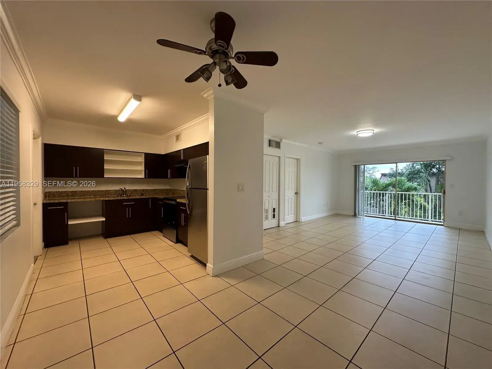 1 bedroom 1 bath Residential Lease for rent at 2536 Van Buren St # 2B, Hollywood FL 33020