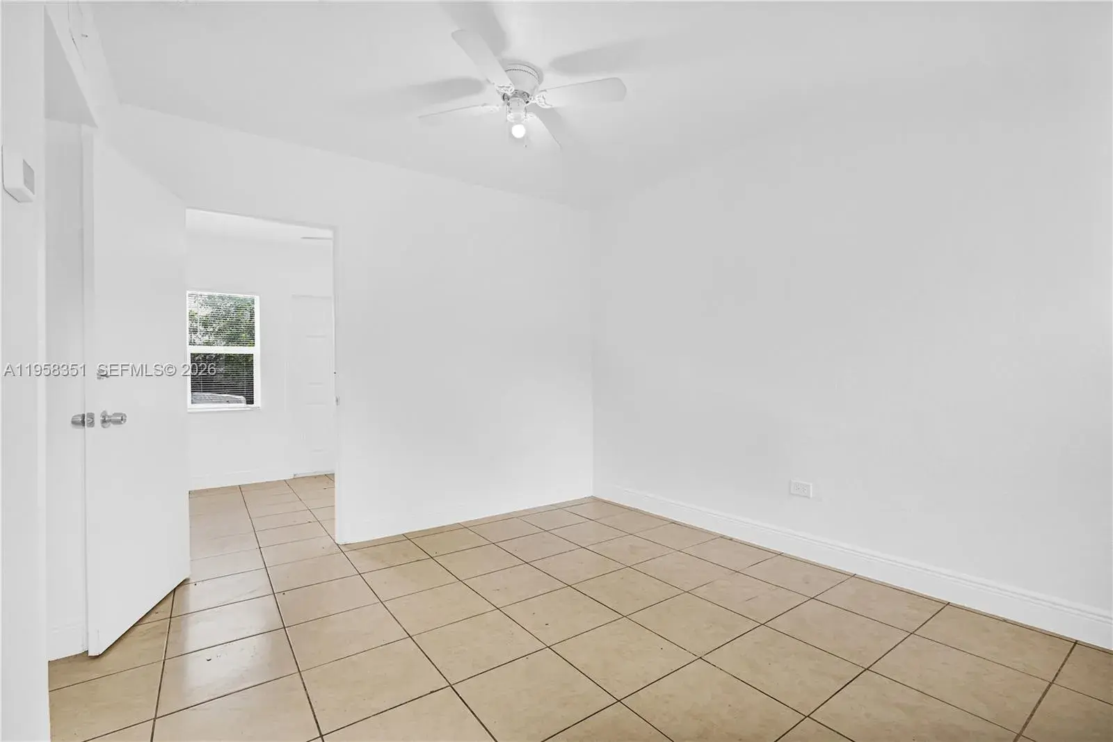 1960 SW 41st Ave # 3, Fort Lauderdale FL 33317