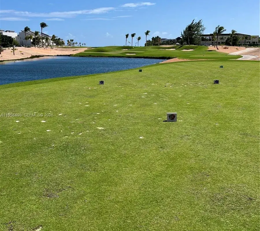 2300 Juanillo Beach, FL