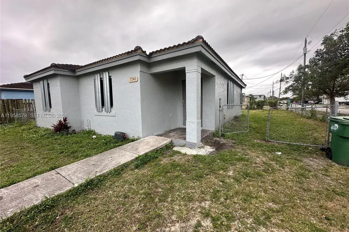17340 SW 103rd Ave, Miami FL 33157