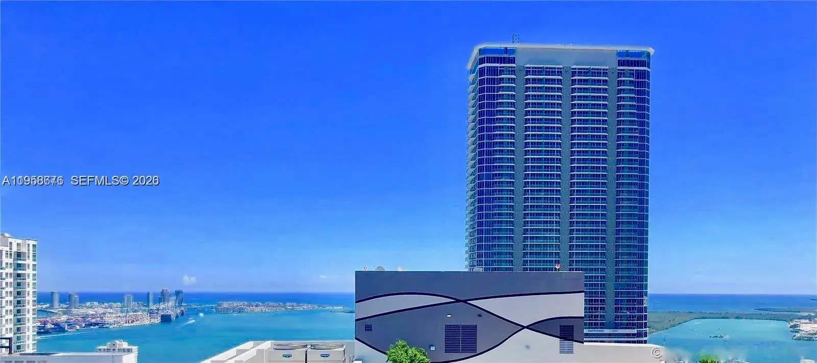 3 bedroom 3 bath Residential for sale at 1000 Brickell Plz, Miami FL 33131