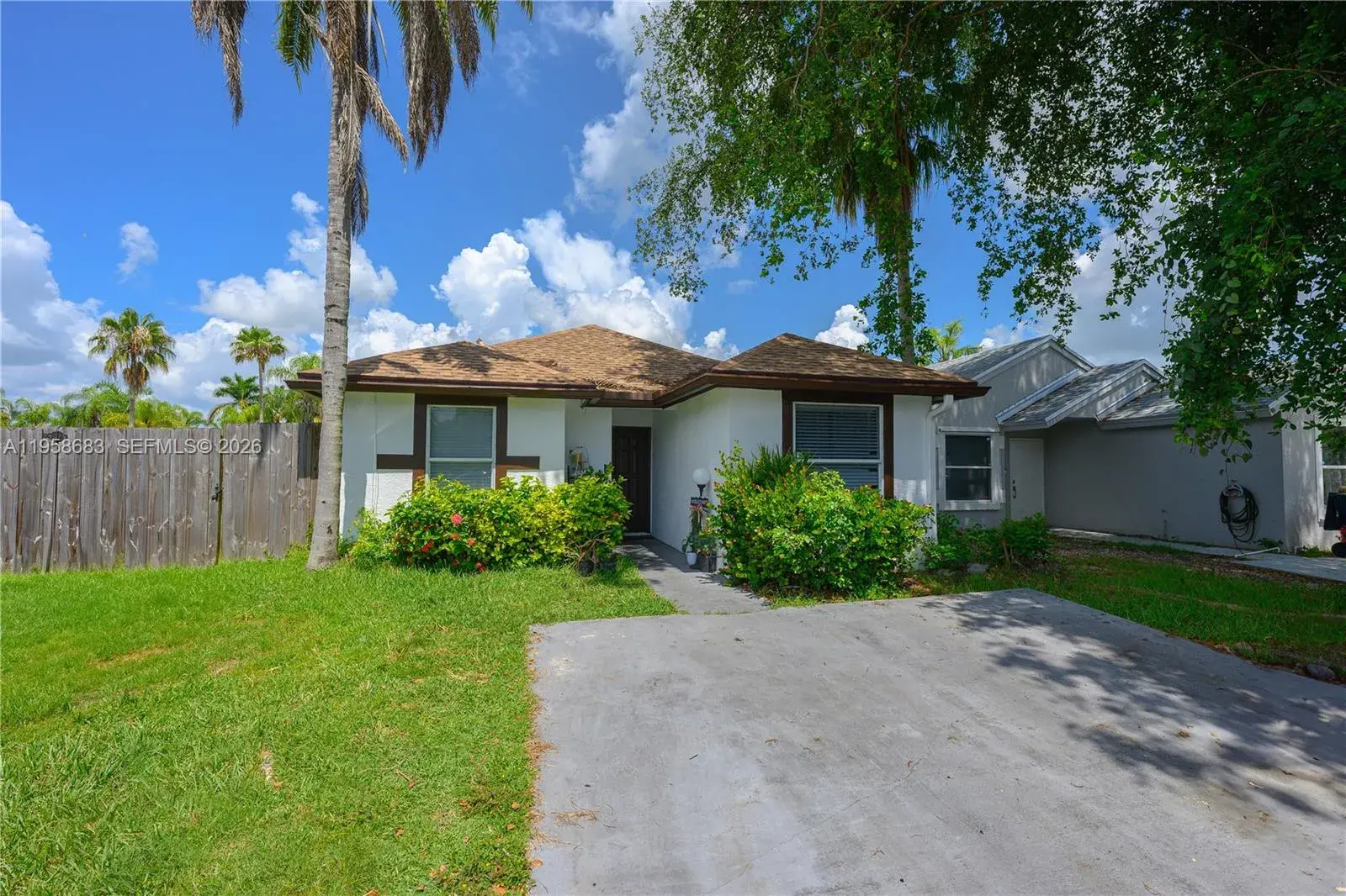 998 SW 8th Pl, Florida City FL 33034
