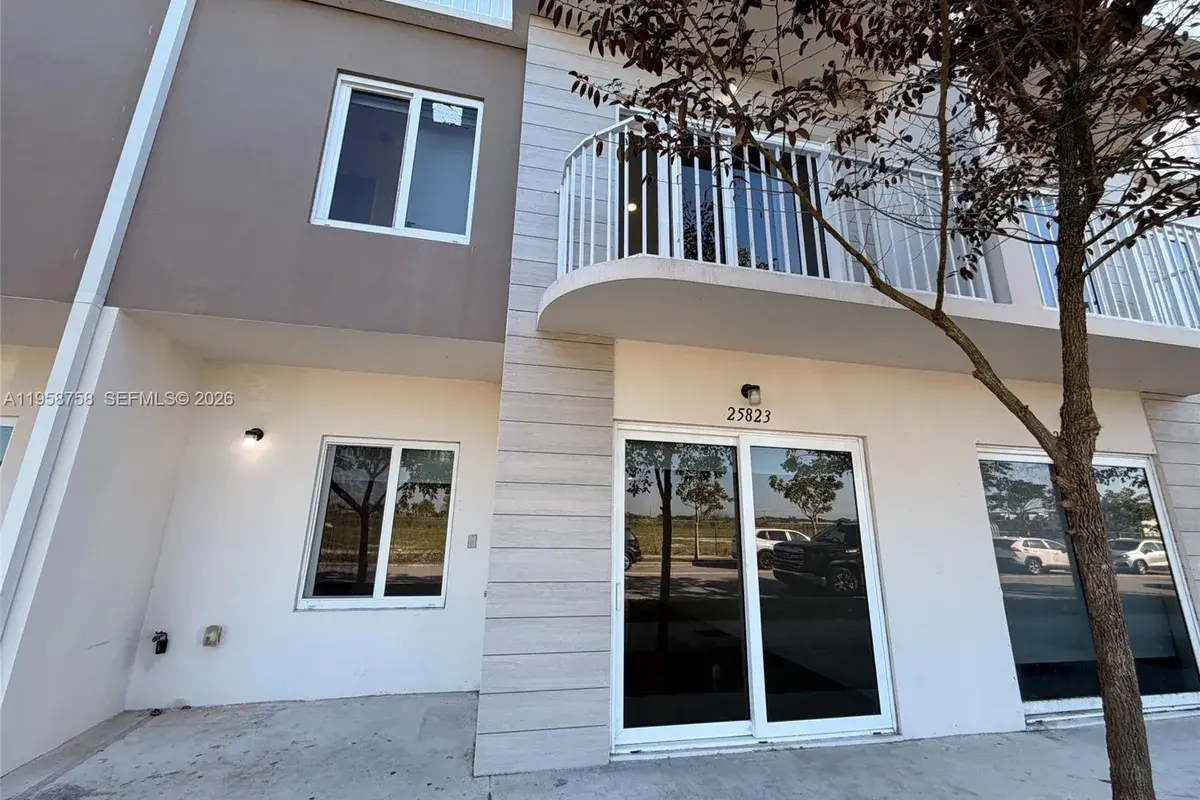 25823 SW 145th Ave, Homestead FL 33032