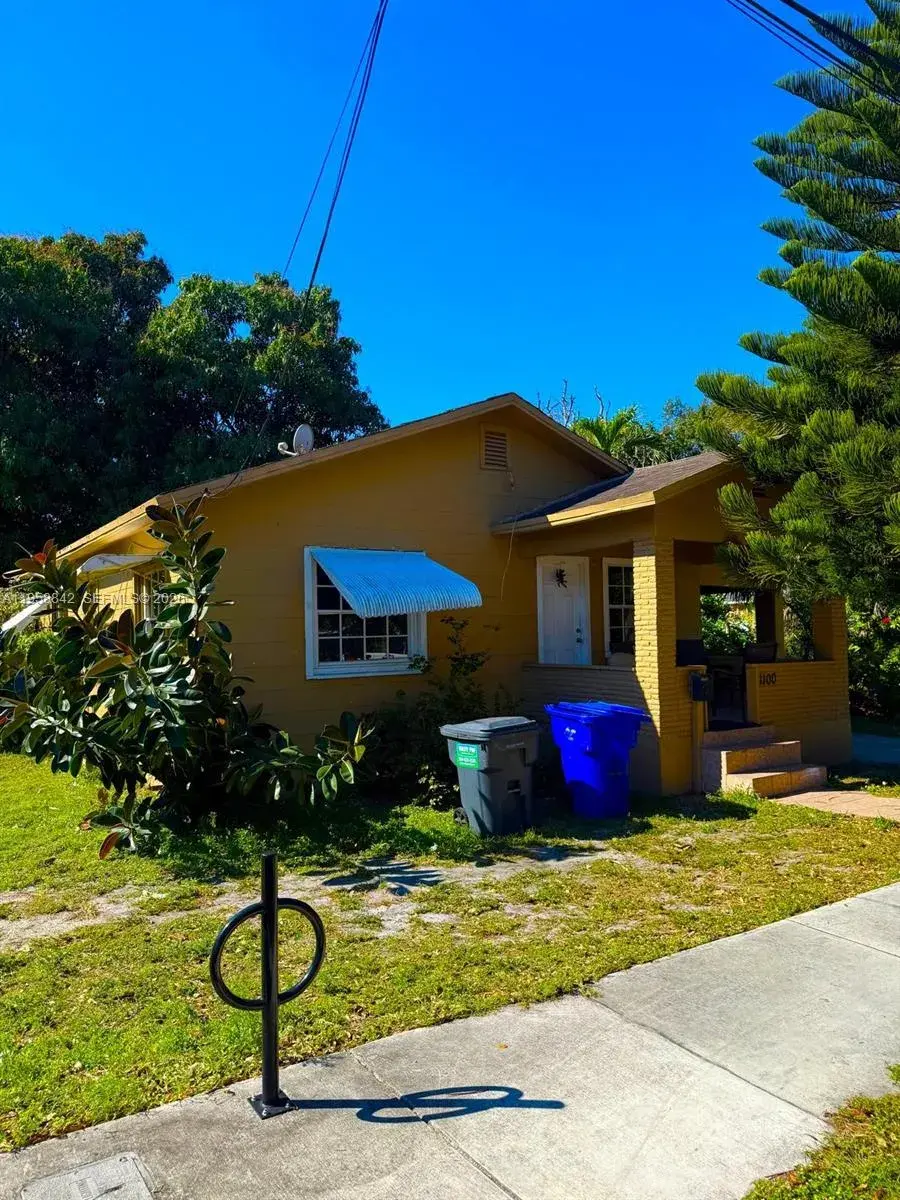 3 bedroom 2 bath Residential for sale at 1100 N 24th Ave, Hollywood FL 33020