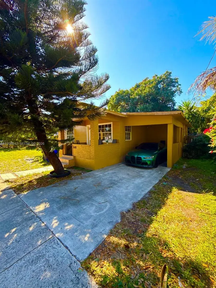 1100 N 24th Ave, Hollywood FL 33020