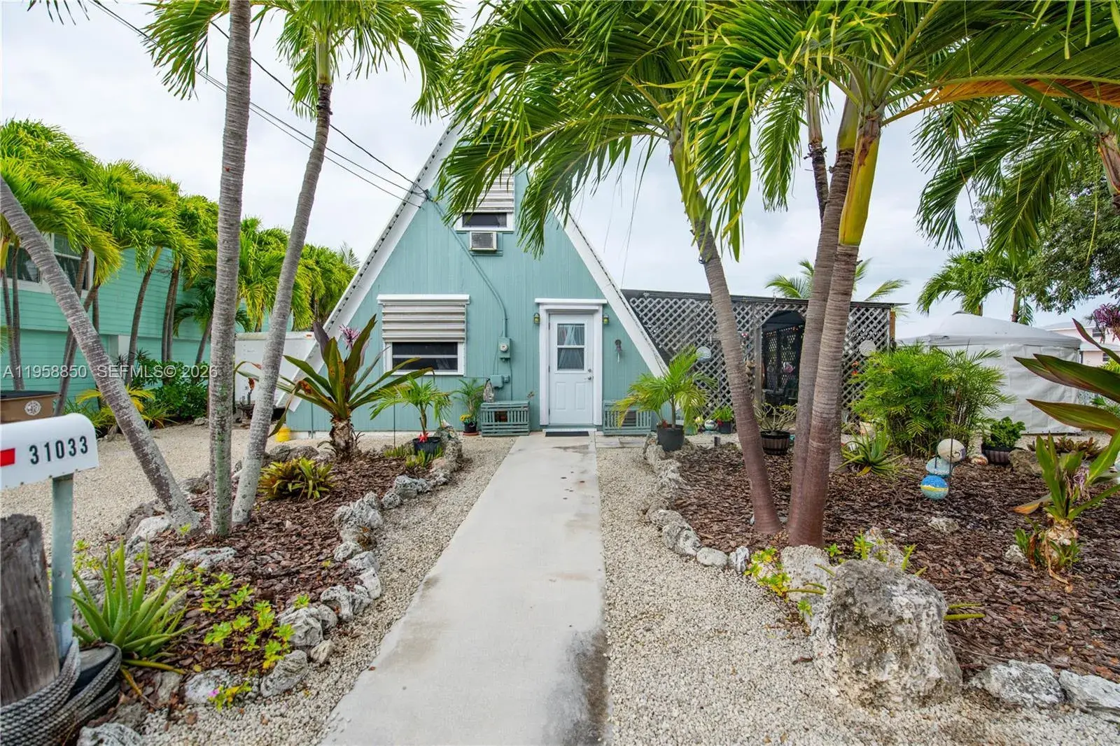3 bedroom 1 bath Residential for sale at 31033 Hibiscus Dr, Big Pine FL 33043