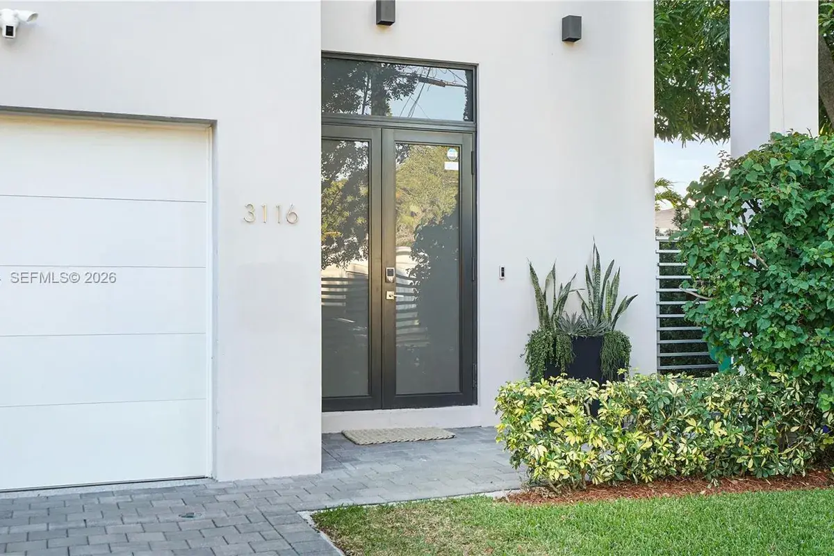 3116 Carter St, Miami FL 33133