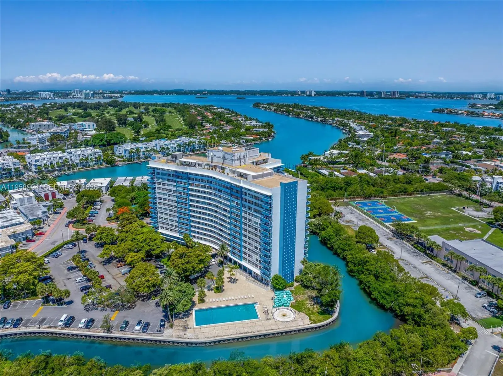 2 bedroom 2 bath Residential for sale at 7441 Wayne Ave # 11F, Miami Beach FL 33141
