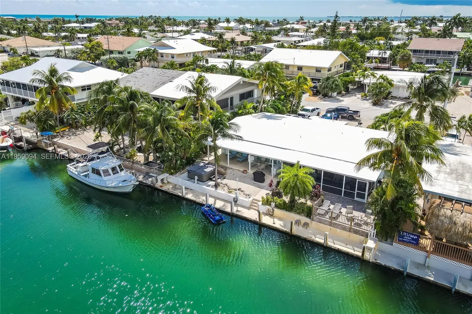 2 bedroom 2 bath Residential for sale at 410 10th St, Key Colony FL 33051