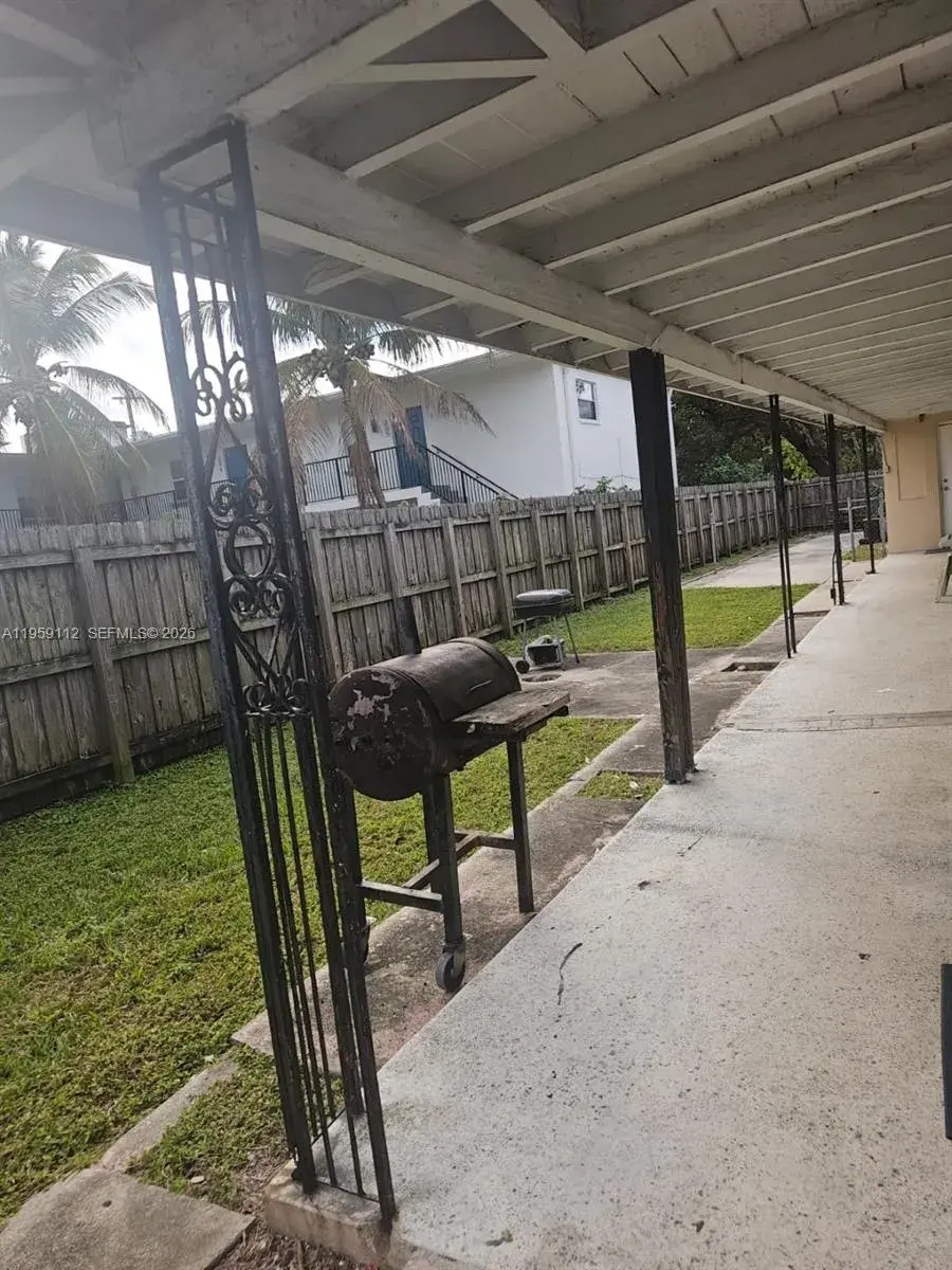 1021 NE 17th Ave # 3, Fort Lauderdale FL 33304