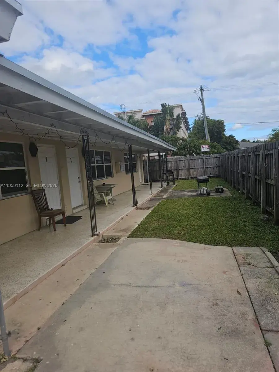 1021 NE 17th Ave # 3, Fort Lauderdale FL 33304