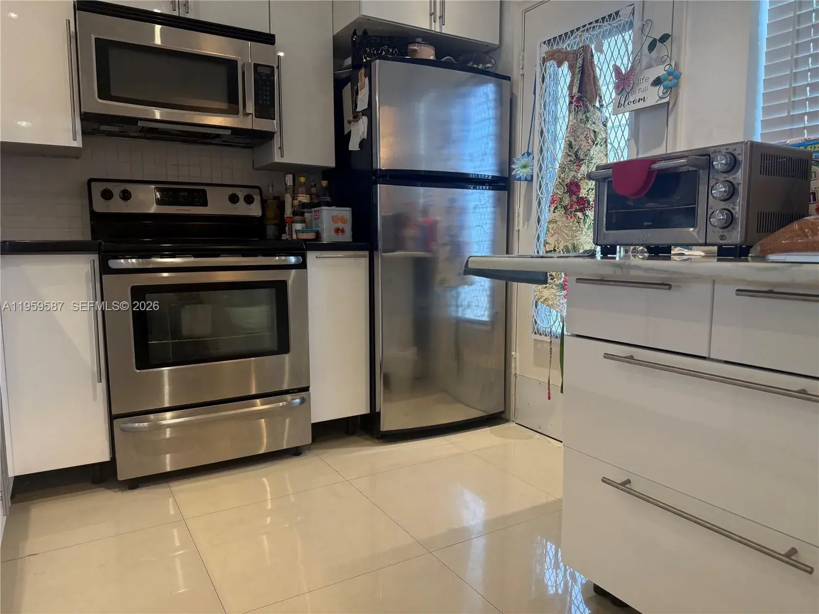 1 bedroom 1 bath Residential for sale at 319 NE 14th Ave # 603, Hallandale Beach FL 33009