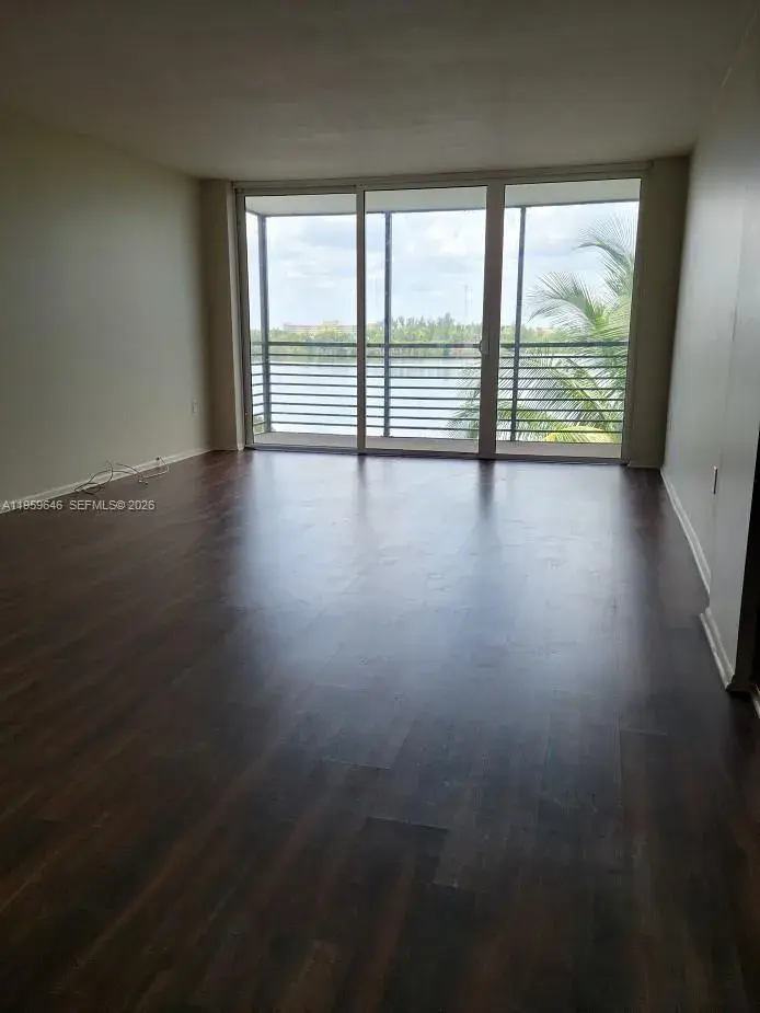 1075 NE Miami Gardens Dr # 509, Miami FL 33179