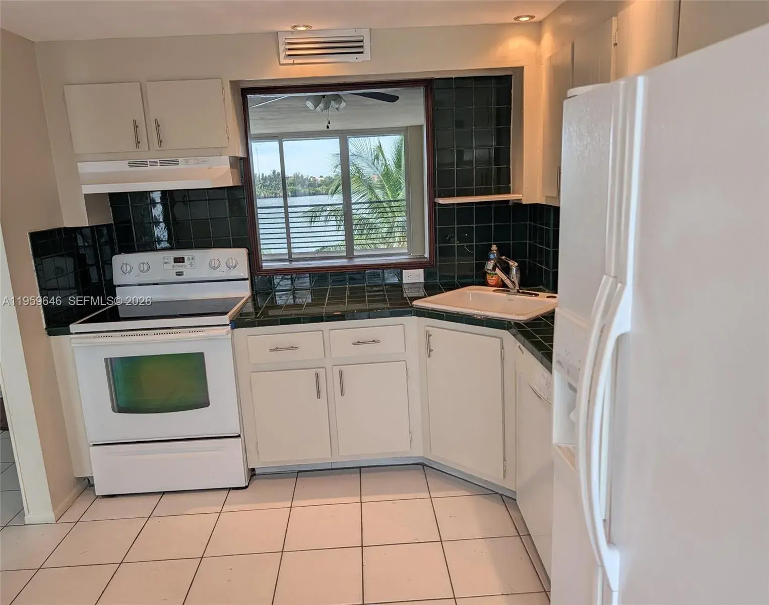 1075 NE Miami Gardens Dr # 509, Miami FL 33179