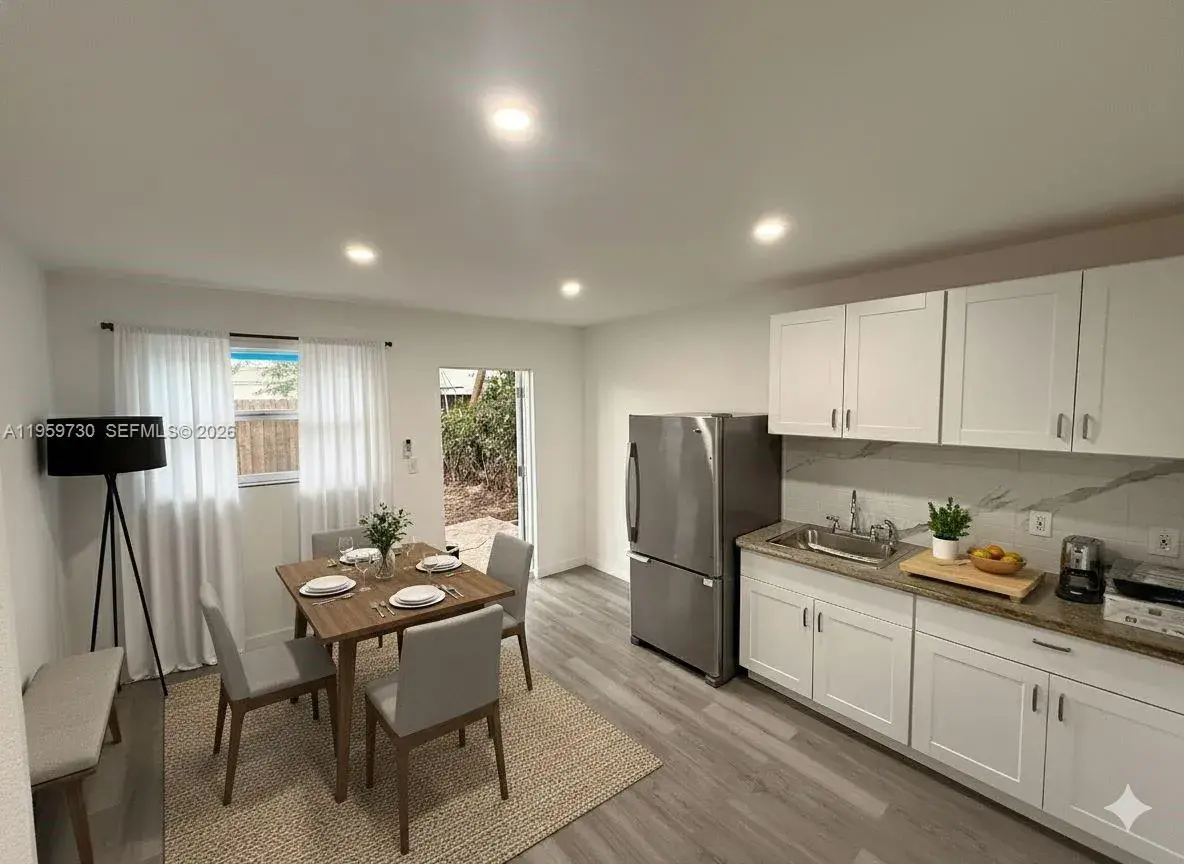 1 bedroom 1 bath Residential Lease for rent at 1838 Mckinley St # 3, Hollywood FL 33020