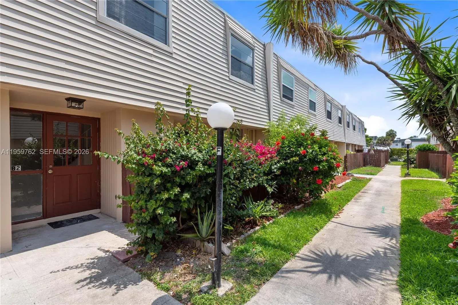 2 bedroom 1 bath Residential for sale at 6603 Winfield Blvd # B2, Margate FL 33063