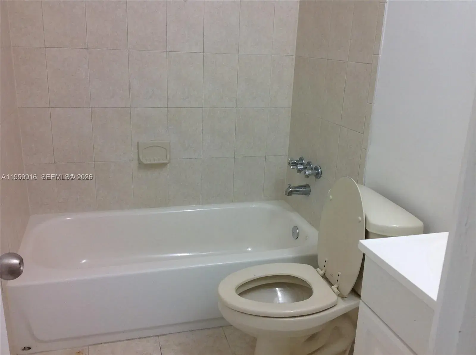 280 SW 11th Ave # 5, Hallandale Beach FL 33009
