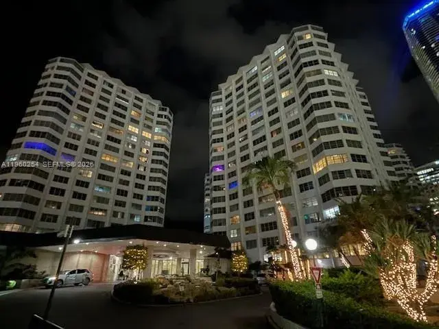 999 Brickell Bay Drive # 1202, Miami FL 33131