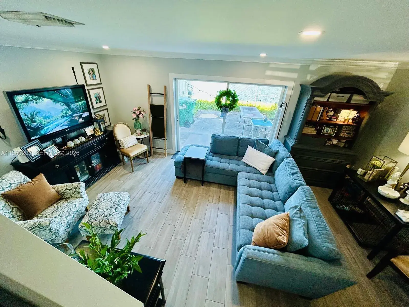 3 bedroom 2 bath Residential for sale at 17617 SW 140th Ct, Miami FL 33177
